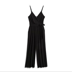 NWT BLACK JUMPSUIT SIZE SMALL PETITE